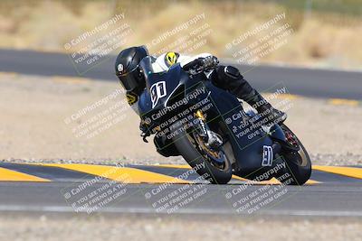 media/Oct-03-2022-Moto Forza (Mon) [[5f077a3730]]/Advanced Group/Session 3 (Turn 3)/